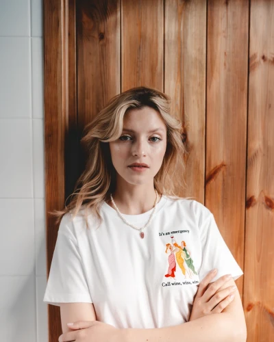 perły z różowym kamieniem.webp
